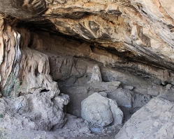 The use of ochre 40,000 years ago in Africa
