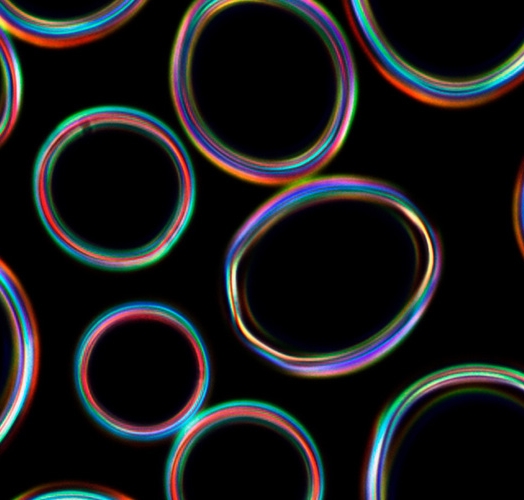 Charakterisierung von Oberflächen mit strukturellen Farben aufgrund interner Totalreflexion