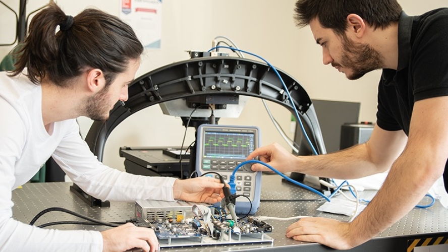 Round Robin test on bio-imaging transfer standard for 3D optical profilers Round Robin test on bio-imaging transfer standard for 3D optical profilers
